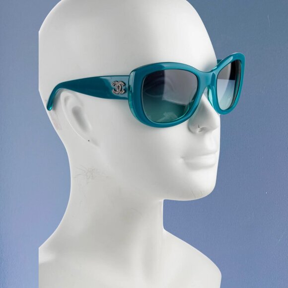 *VINTAGE* Chanel Oversized Cat-Eye Sunglasses I Authenticity pictured - Picture 1 of 6